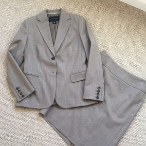 Classic Banana Republic suit jacket & skirt